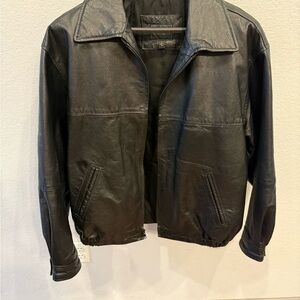Men's Black Leather Bomber Jacket - Classic Zip Front
